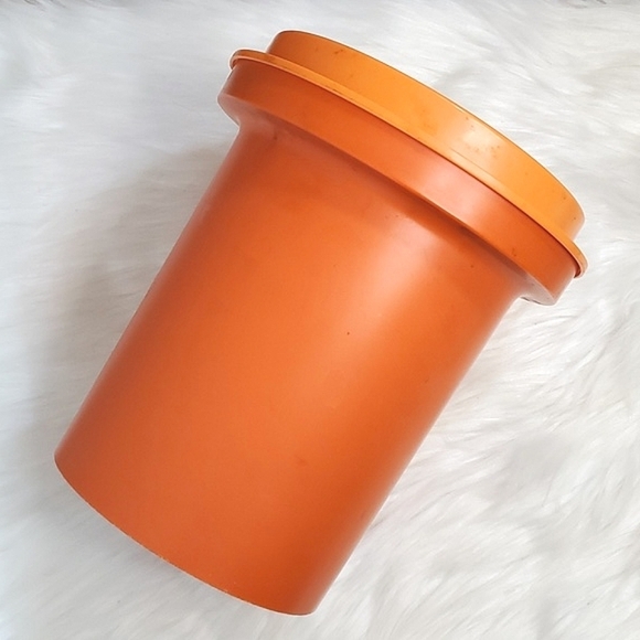 Vintage 70s Rubbermaid Plastic Groovy Flower Floral Cottagecore Orange Canister - Picture 11 of 14